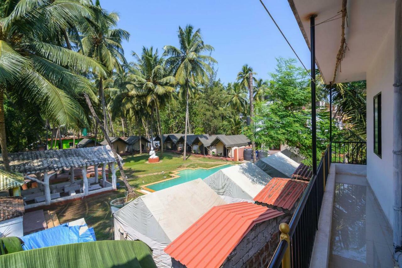 Casa Nobert Hotel Morjim Bagian luar foto
